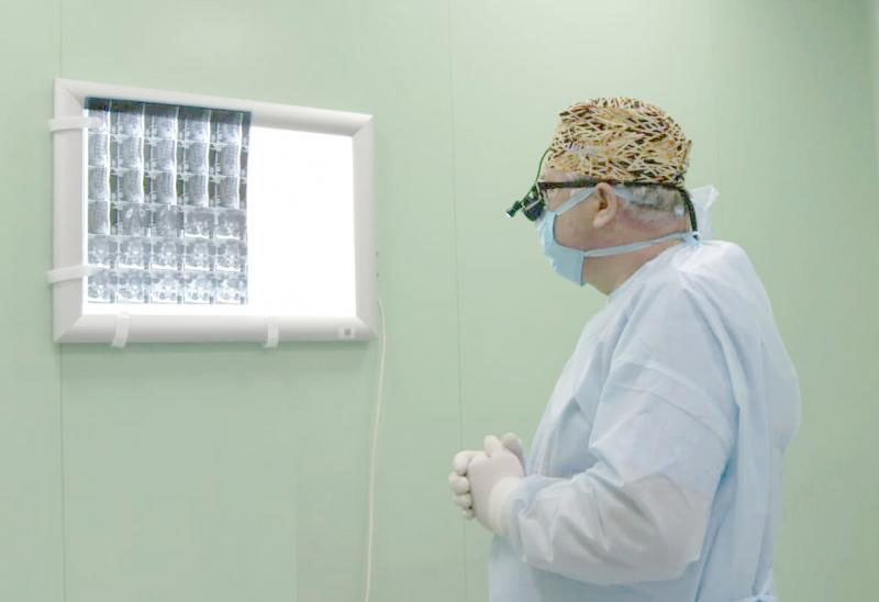 Нейрохирургическое вмешательство под контролем современного рентген-оборудования