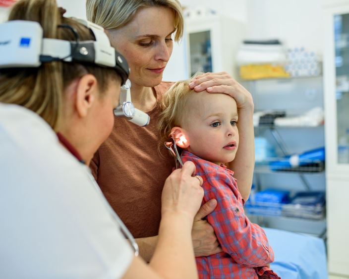 Коли дитину потрібно показати ЛОР-лікарю