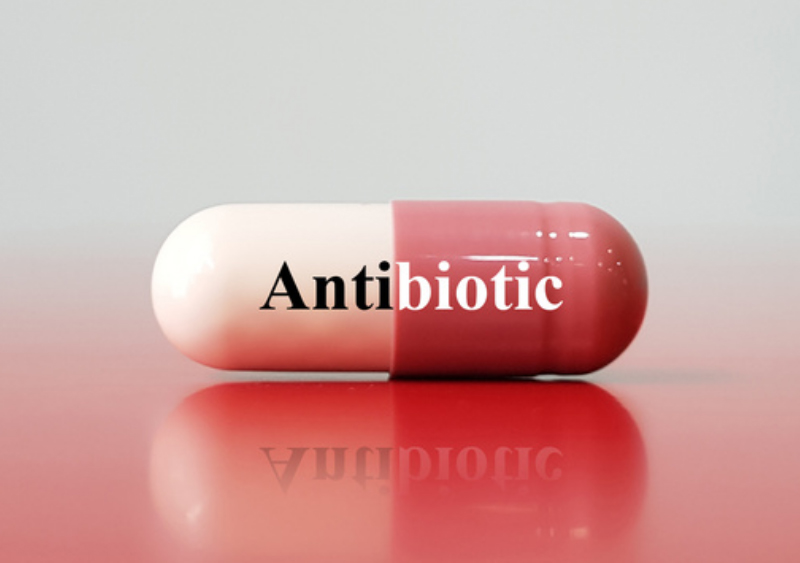 Антибіотики: чому не можна займатися самолікування