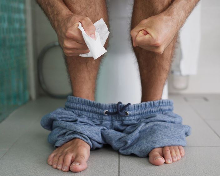 Біль під час випорожнення – сигнал організму