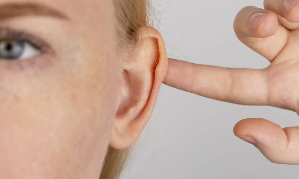 Корекція форми вуха