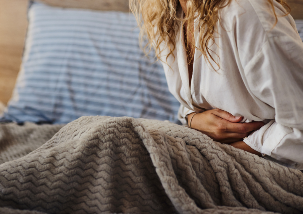 Болить живіт після застілля